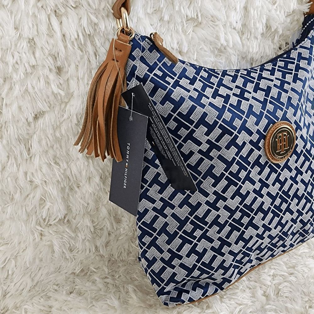 NWT Tommy Hilfiger Women Handbag Shoulder Blue NWT - Picture 3 of 6